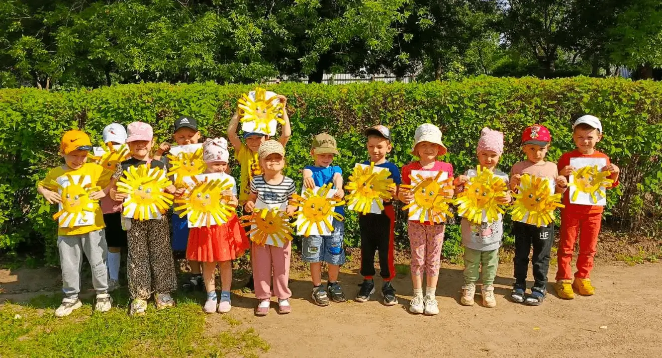 С нами мир становится светлее